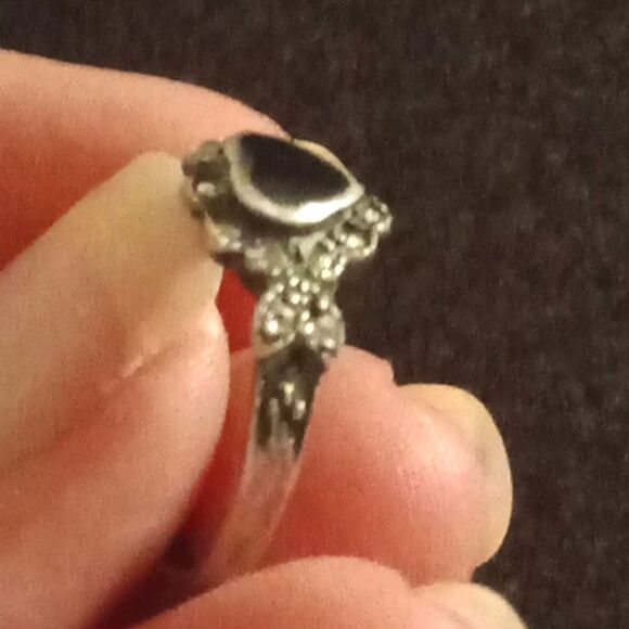 Vintage 925 Sterling Silver Heart Ring Size 6 1/2 black onyx - Picture 5 of 5
